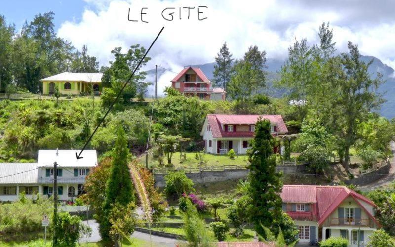 Porte De Mafate - Grand Ilet サラジー エクステリア 写真